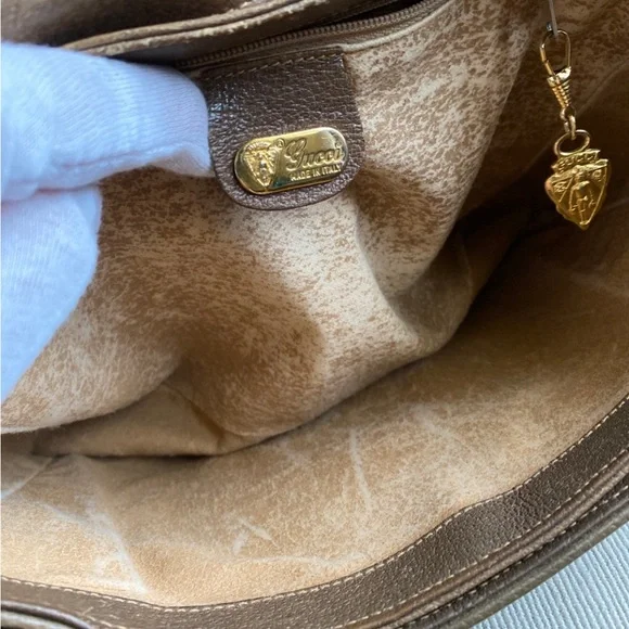 Gucci Vintage Crossbody Bag - Picture 10 of 14
